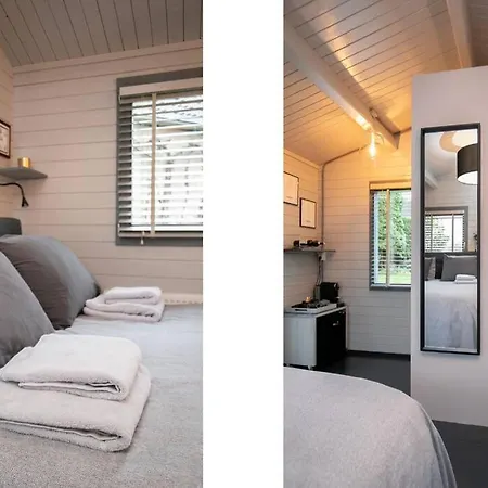 Couette-café Tiny House Boatshed