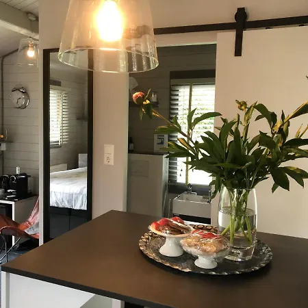 Tiny House Boatshed Heemstede