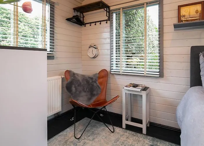 Tiny House Boatshed B&B 헴스테데