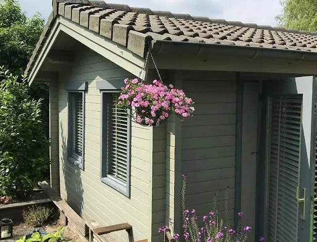 Tiny House Boatshed 4* 헴스테데