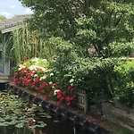 ベッド・アンド・ブレックファスト Tiny House Boatshed 4*