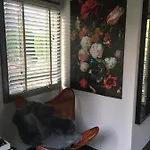 Tiny House Boatshed 4* ヘームステーデ
